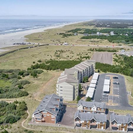 Beach Please-Updated Home With Ocean Views Лонг Бийч Екстериор снимка